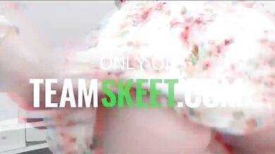Hijab Beauty Goldie Glock Wants Some Sexy Lingerie And Hard Cock